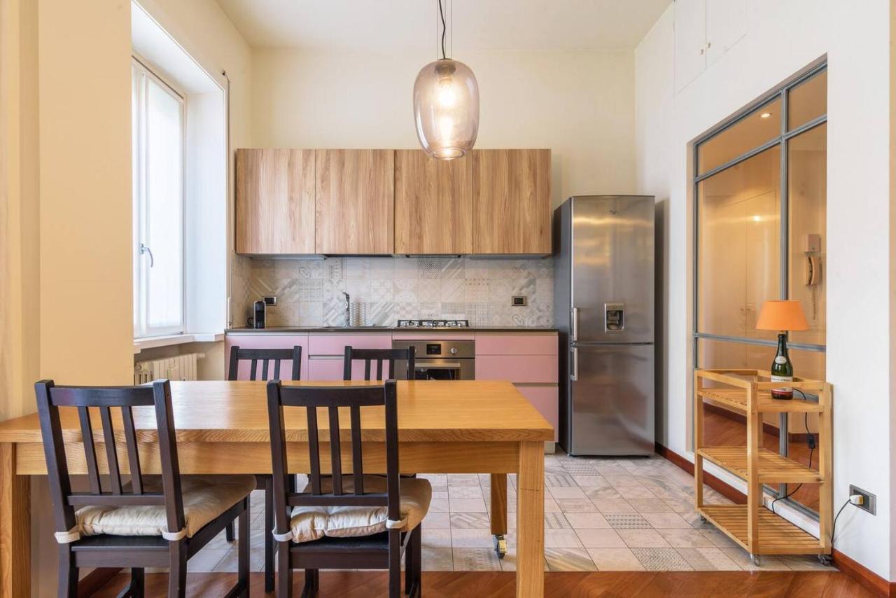 Colored And Spacious Flat Close To Navigli By Easylife Мілан Екстер'єр фото
