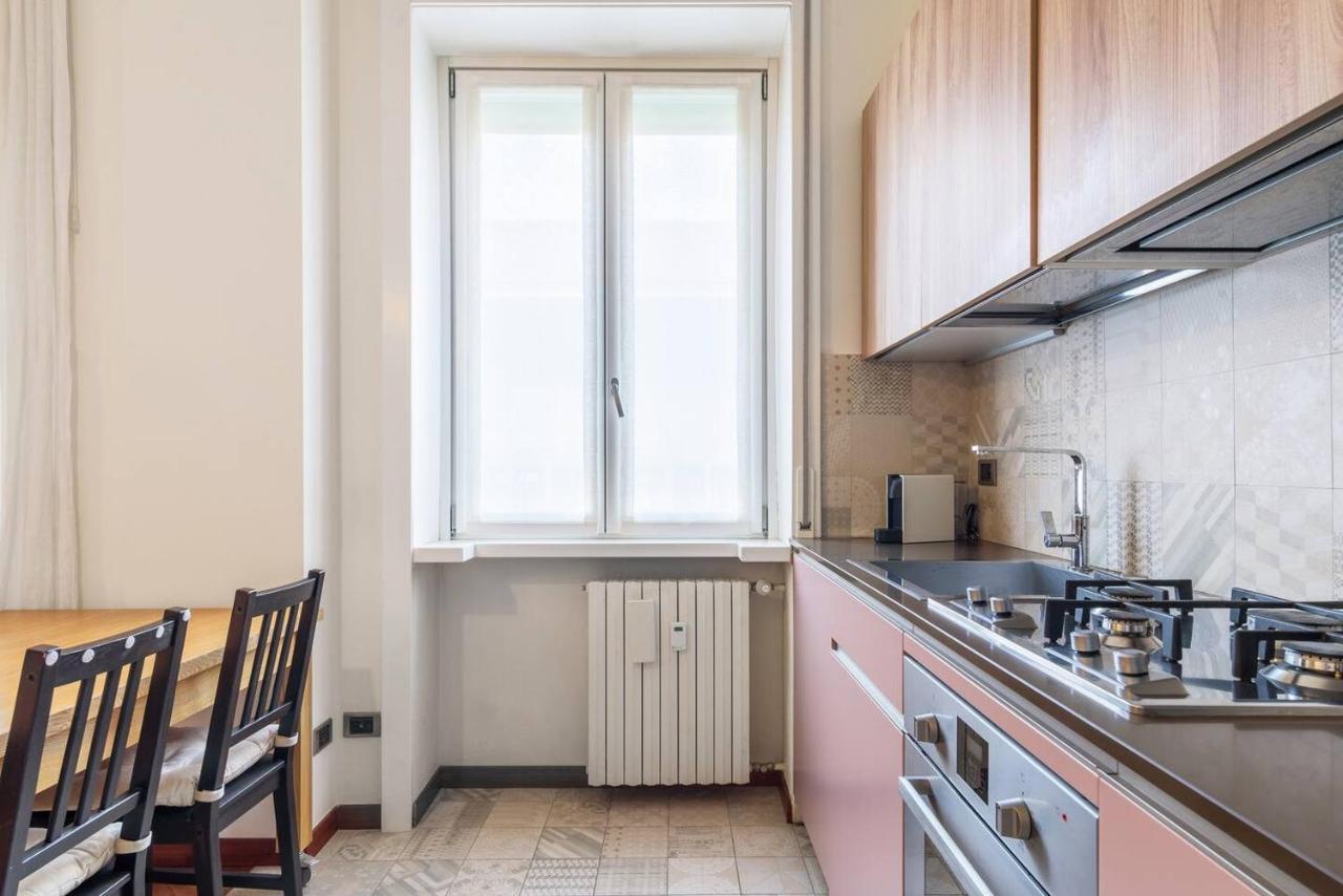 Colored And Spacious Flat Close To Navigli By Easylife Мілан Екстер'єр фото